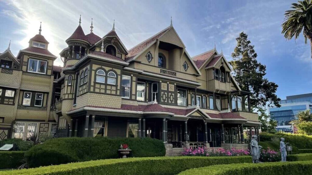 Winchester Mystery House Photos